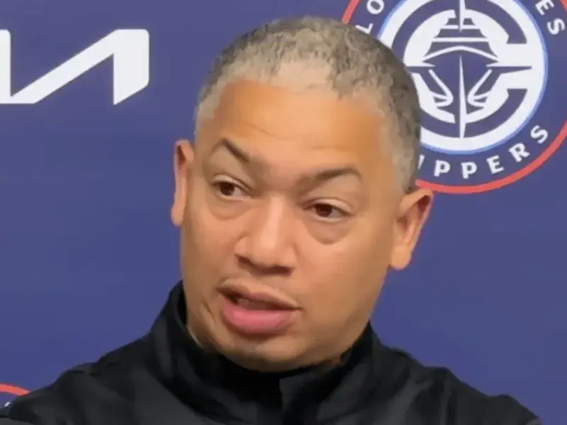 担任替补, 这场比赛对 担任替补, 这场比赛对